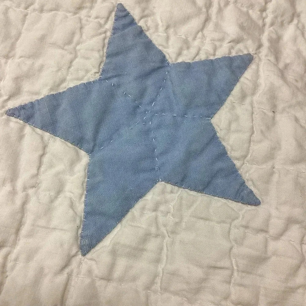 Vintage 1940s hand stitched baby blanket 45 x 60 - Picture 7 of 9
